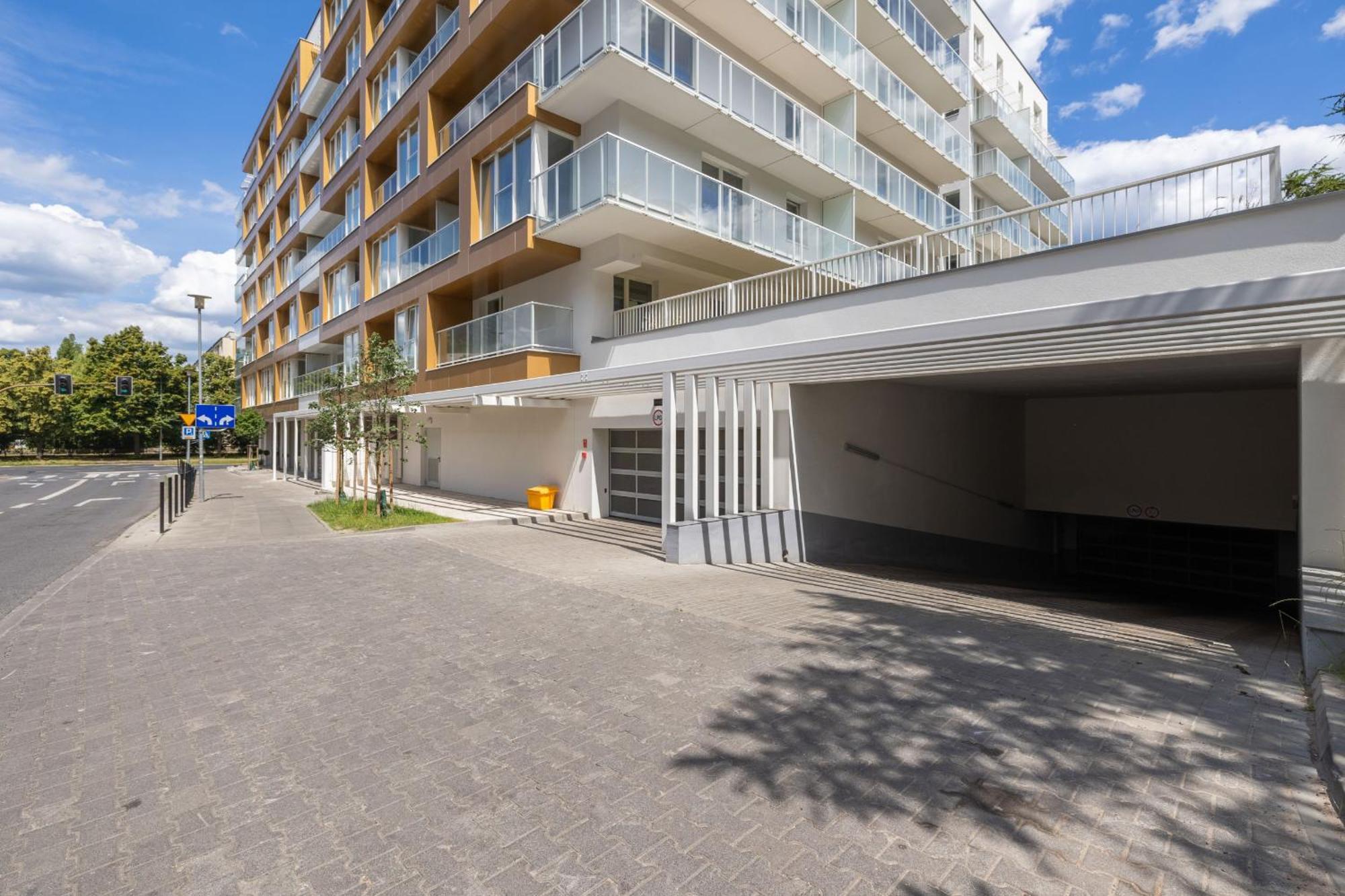 Nowoczesny Apartament Z Parkingiem W Centrum Szczecina By Noclegi Renters Exterior photo